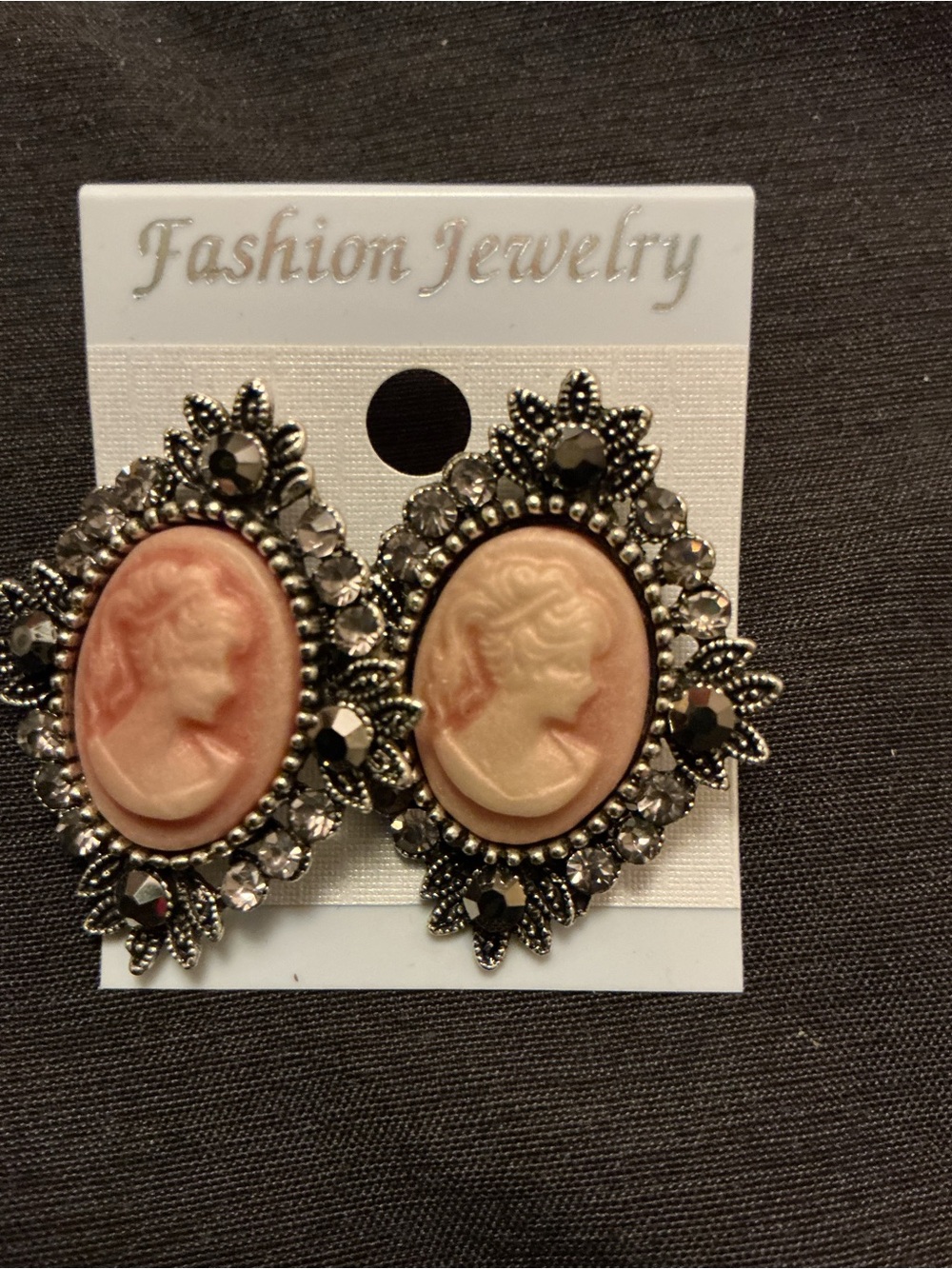 Fashion Jewelry Peach-Pink Cameo Filigree Earrings